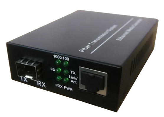 1000Mbpsデータレート ファイバーメディア変換器 1SFPと1RJ45ポート SFPメディア変換器