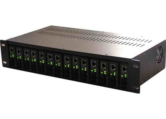 FCCのラック マウント媒体のコンバーターのシャーシ2U 14は細長い穴がつく